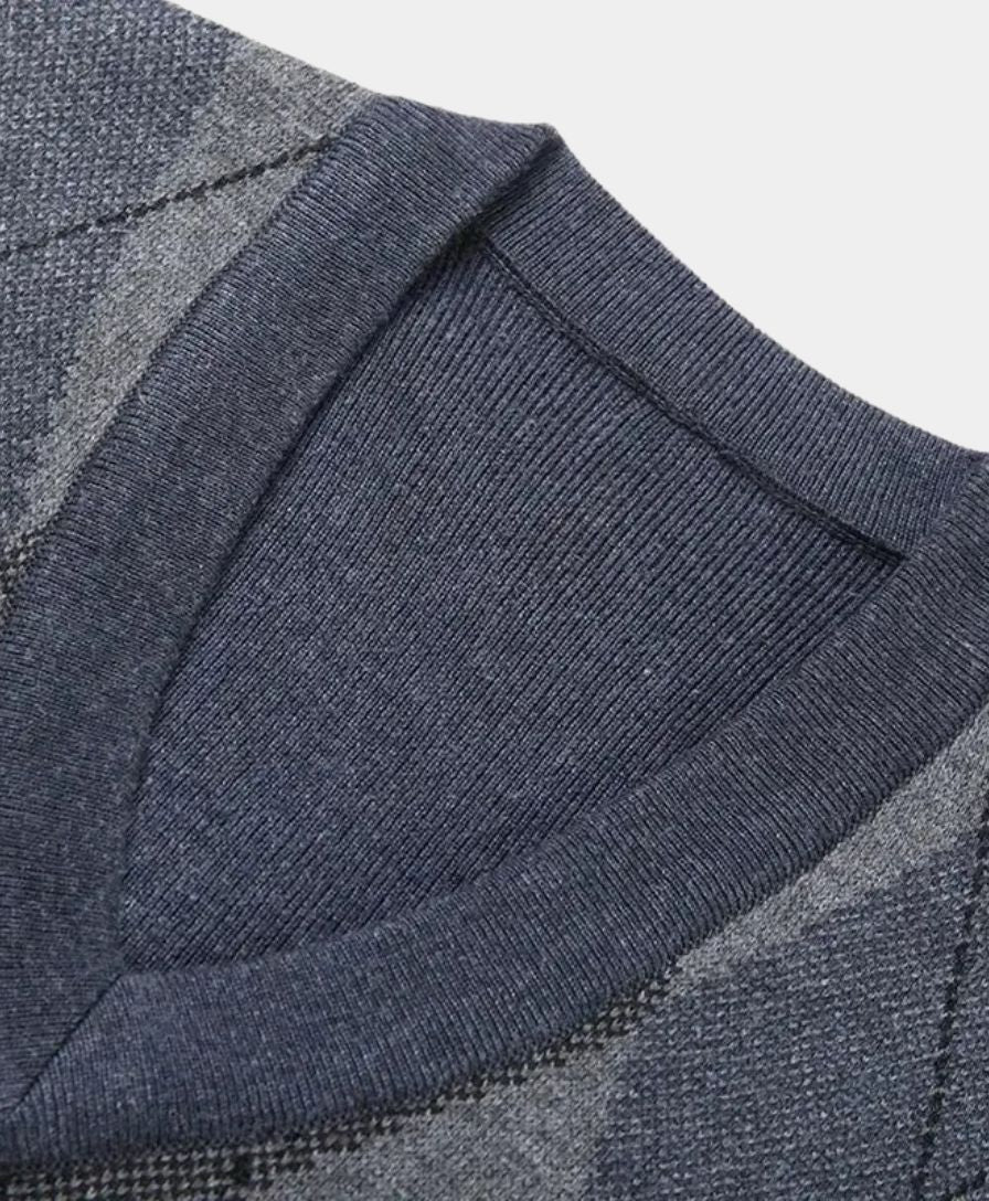 Pull académique basique - Leviana