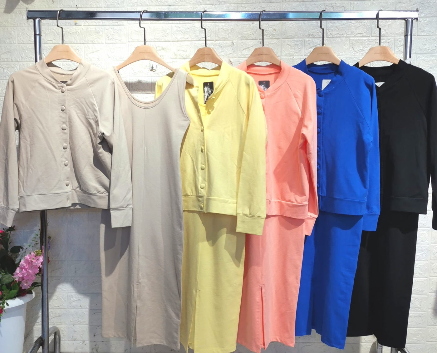 Karin™ | Robe midi en maille côtelée & ensemble bomber