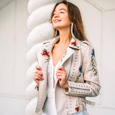 Livia™ | Veste avec broderie florale rétro