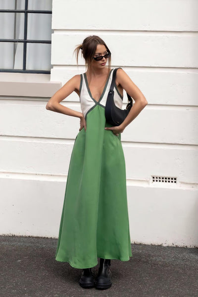 Élena | Élégante robe midi sans manches