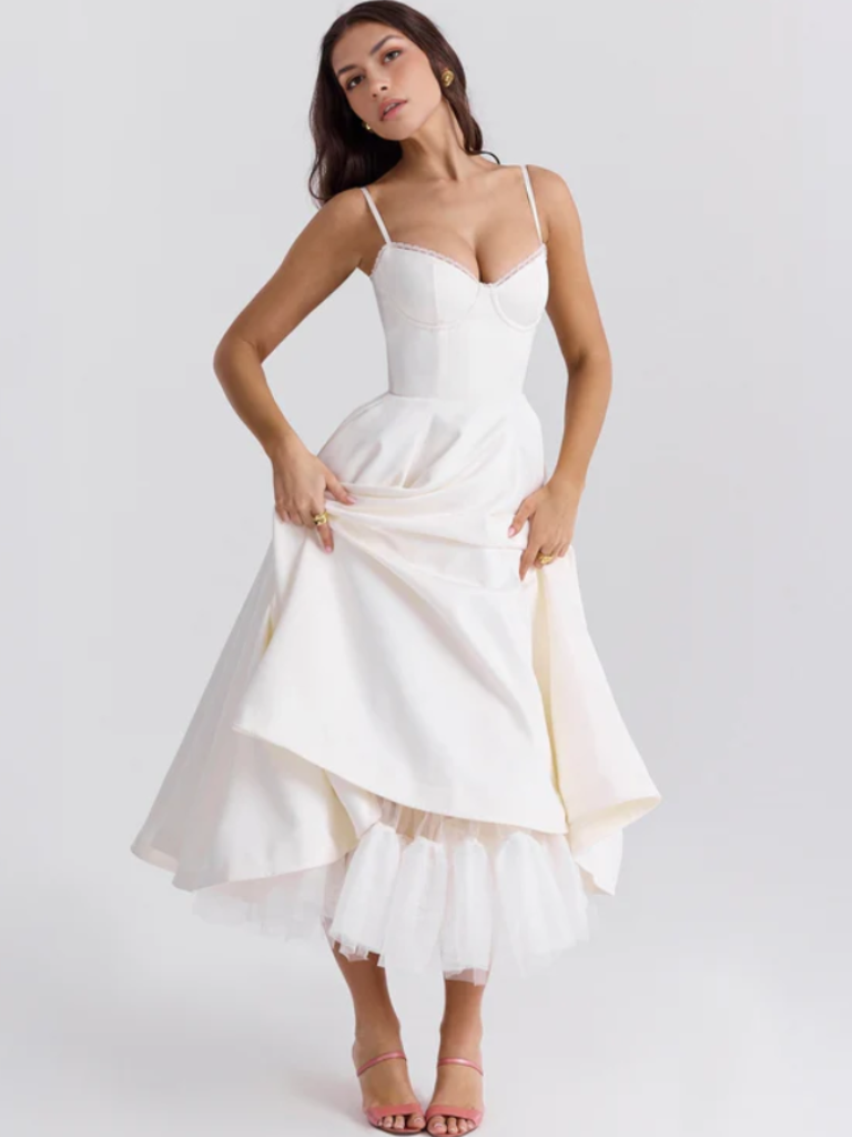 ROBE DE BAL ÉLÉGANTE