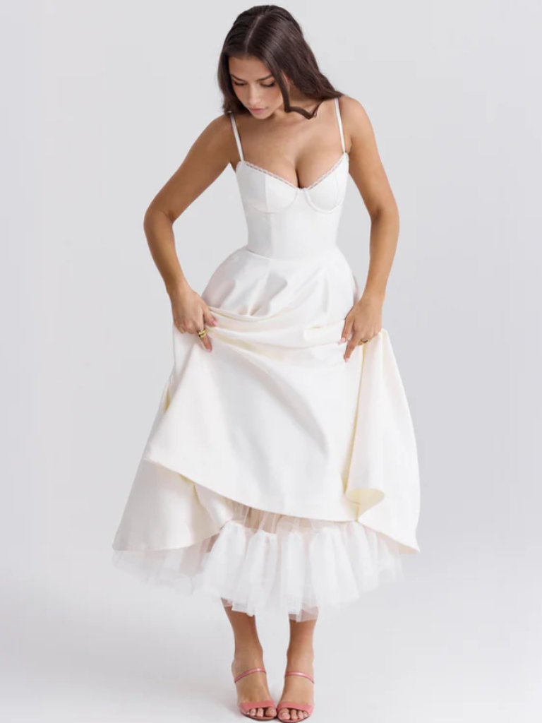 ROBE DE BAL ÉLÉGANTE