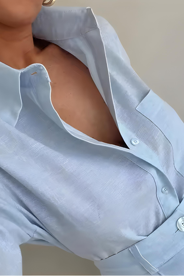 Febe | Élégante tenue à boutons stylés